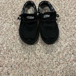 Hey dudes youth size 5